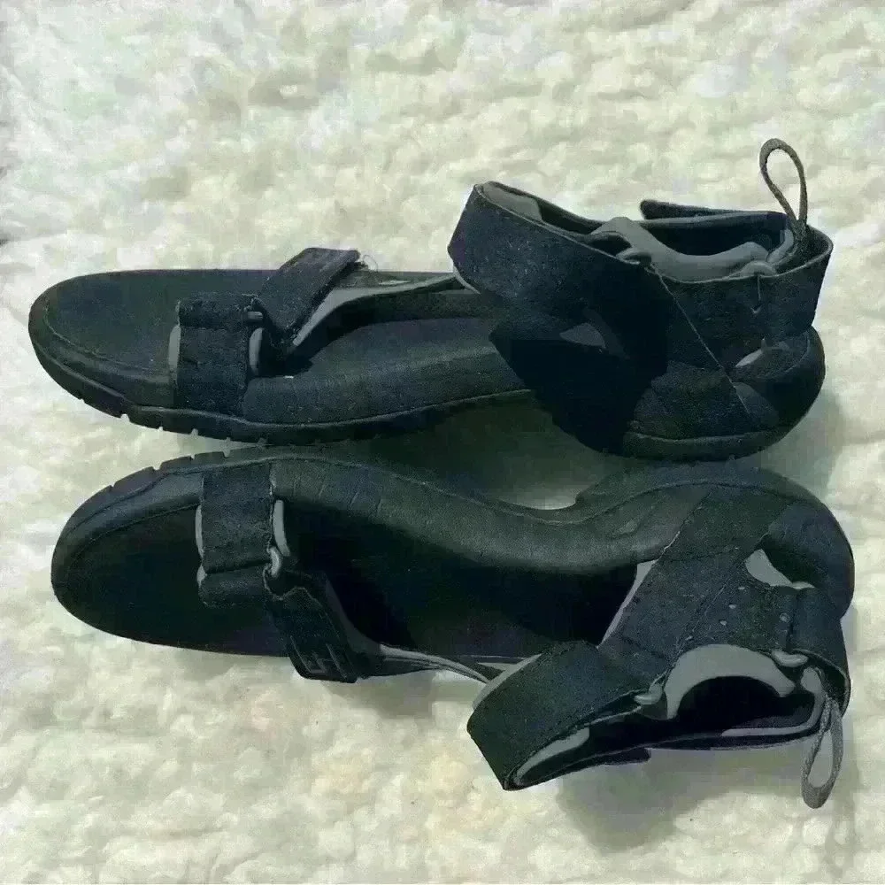 TEVA Minam Outdoor Adjustable Hook & Loop Sandal Black Gray